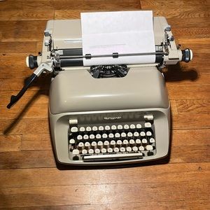 Vintage 1966 Royal Empress Elite 440 Steel Mechanical Manual Typewriter